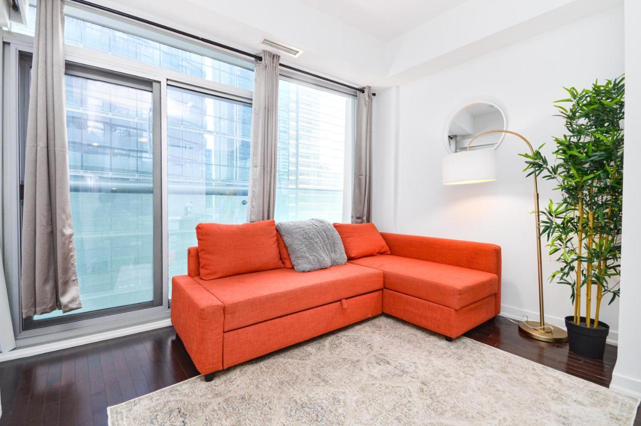 Downtown Toronto Condo Mins From Scotiabank Arena, Tiff, Cn Tower, Union, Mtcc Bagian luar foto