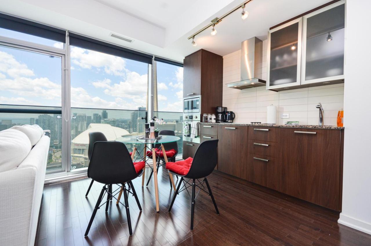 Downtown Toronto Condo Mins From Scotiabank Arena, Tiff, Cn Tower, Union, Mtcc Bagian luar foto