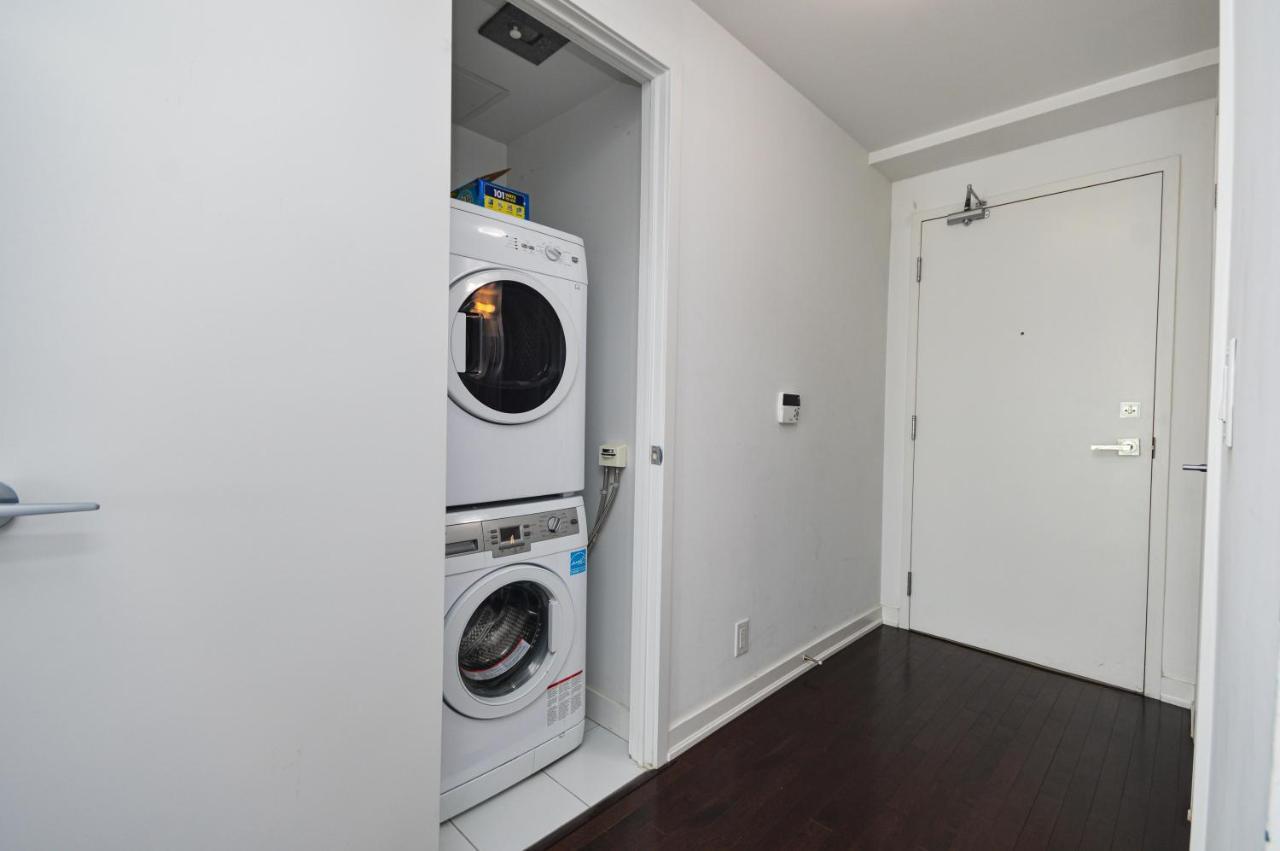 Downtown Toronto Condo Mins From Scotiabank Arena, Tiff, Cn Tower, Union, Mtcc Bagian luar foto