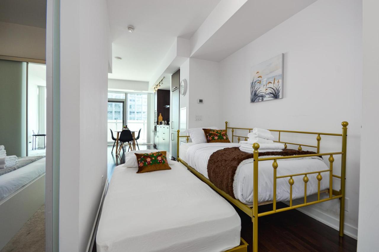 Downtown Toronto Condo Mins From Scotiabank Arena, Tiff, Cn Tower, Union, Mtcc Bagian luar foto